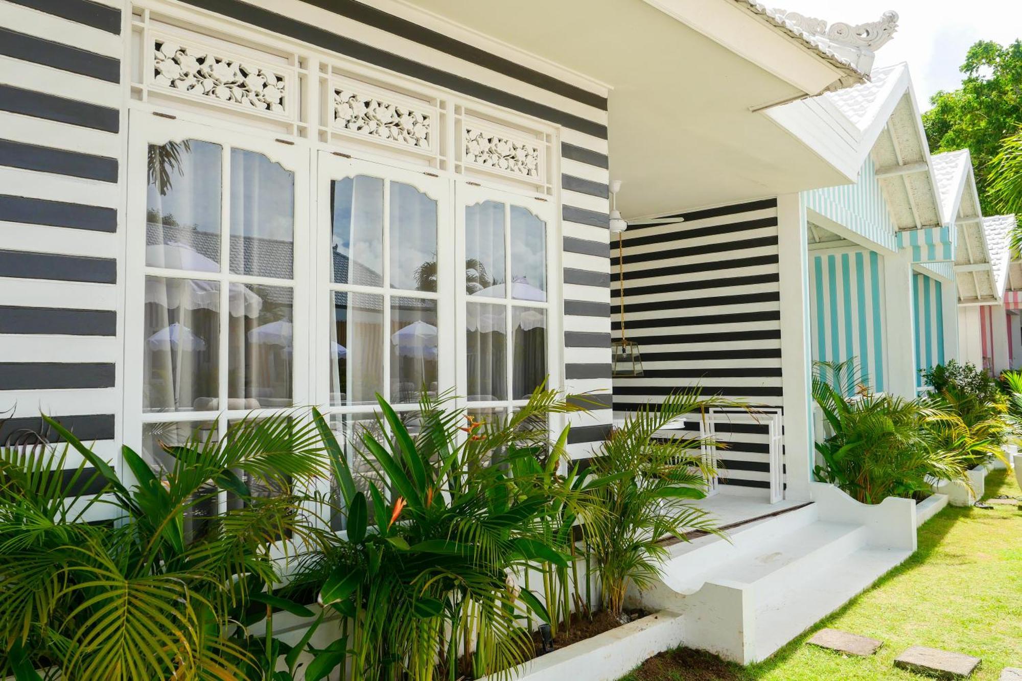Ria Uluwatu, Tropical Chic Hotel 外观 照片