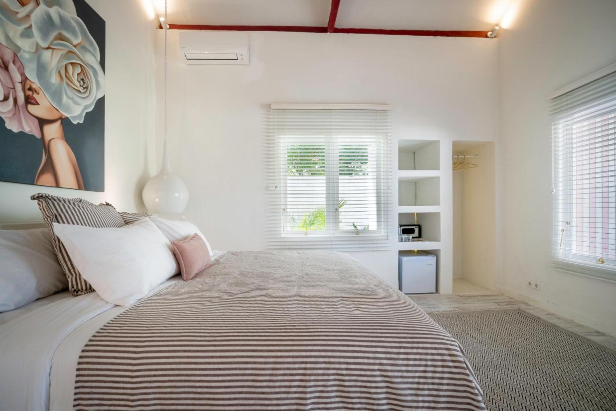 Ria Uluwatu, Tropical Chic Hotel 外观 照片