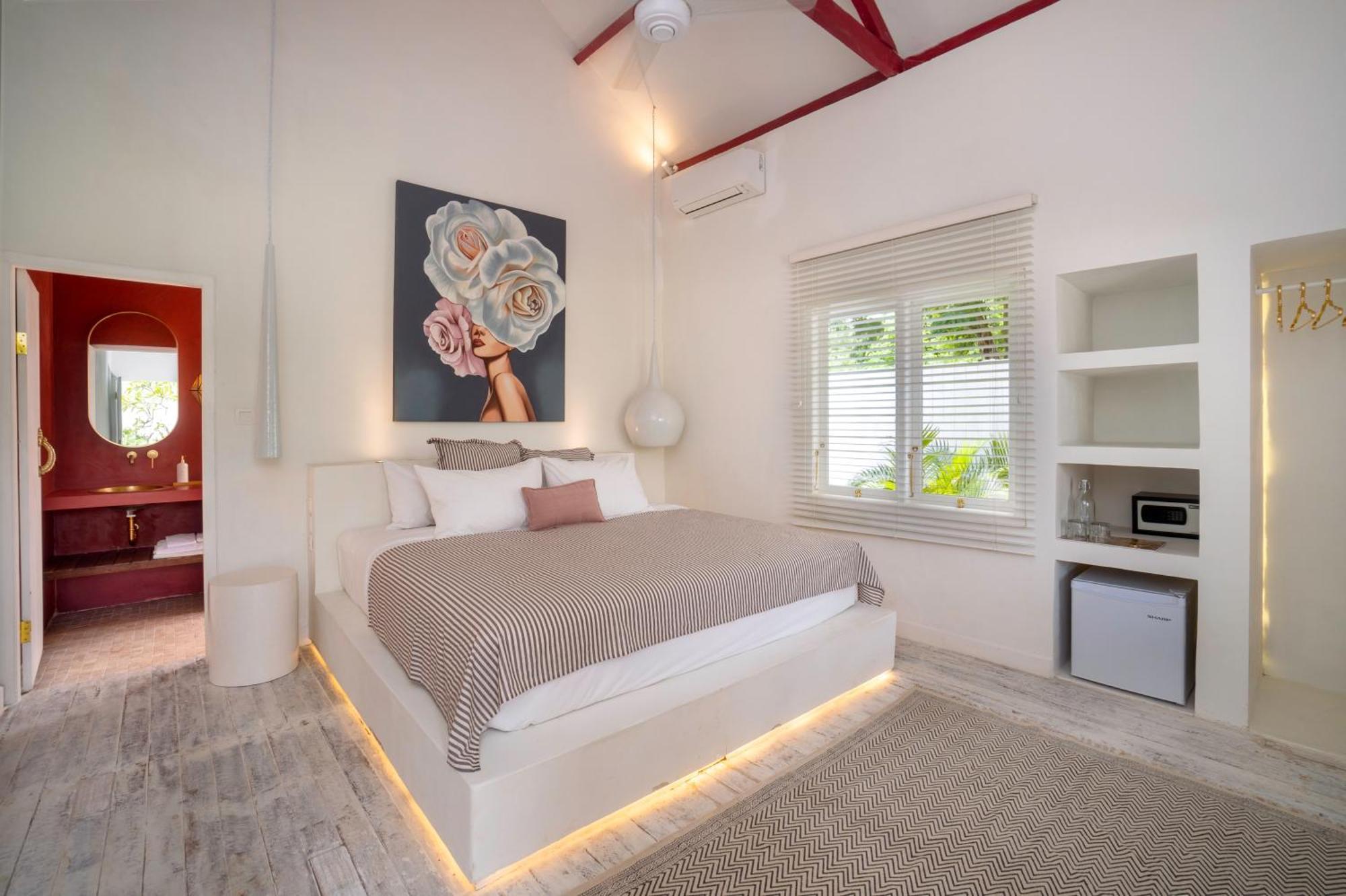 Ria Uluwatu, Tropical Chic Hotel 外观 照片