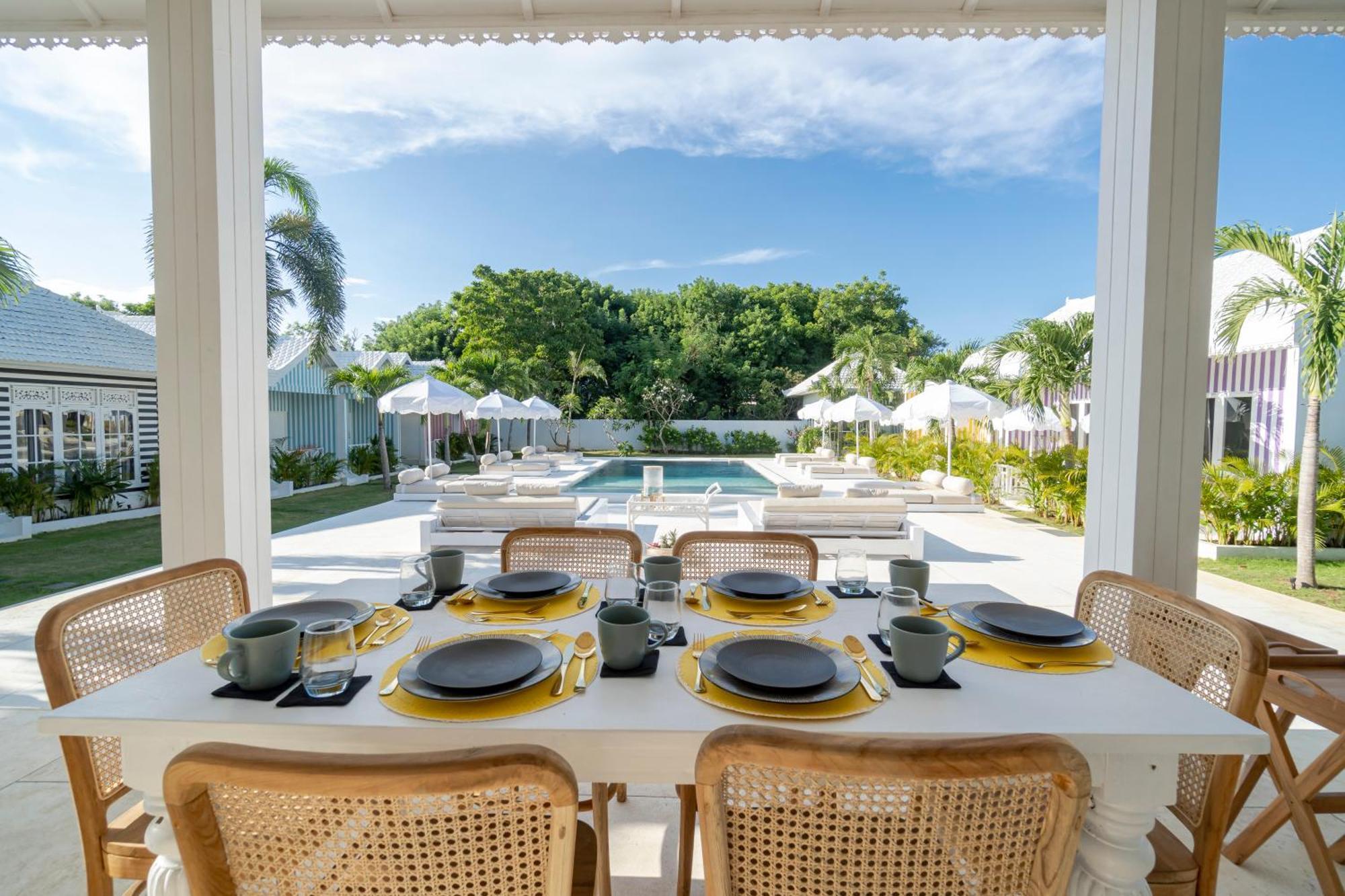 Ria Uluwatu, Tropical Chic Hotel 外观 照片