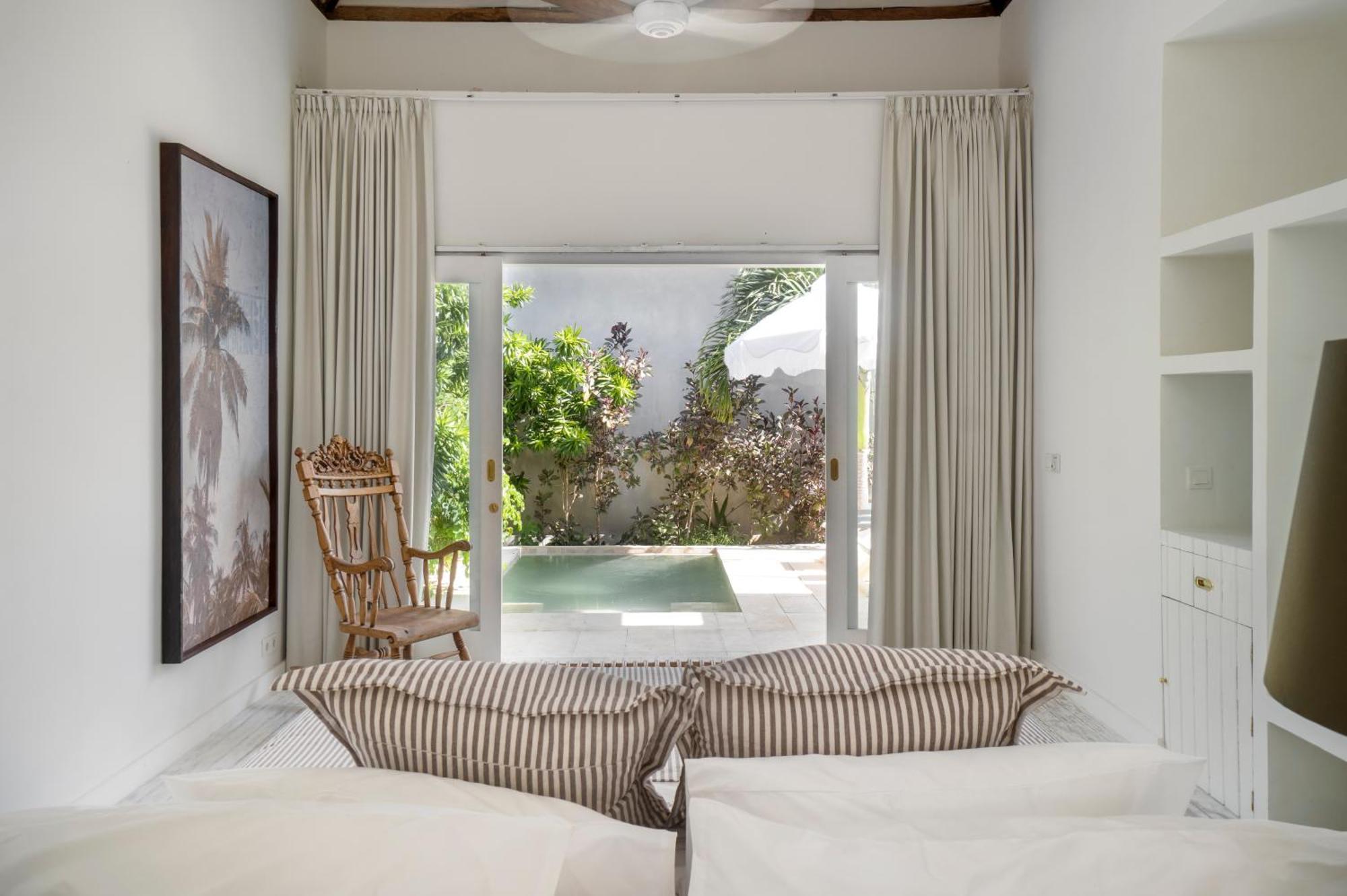 Ria Uluwatu, Tropical Chic Hotel 外观 照片