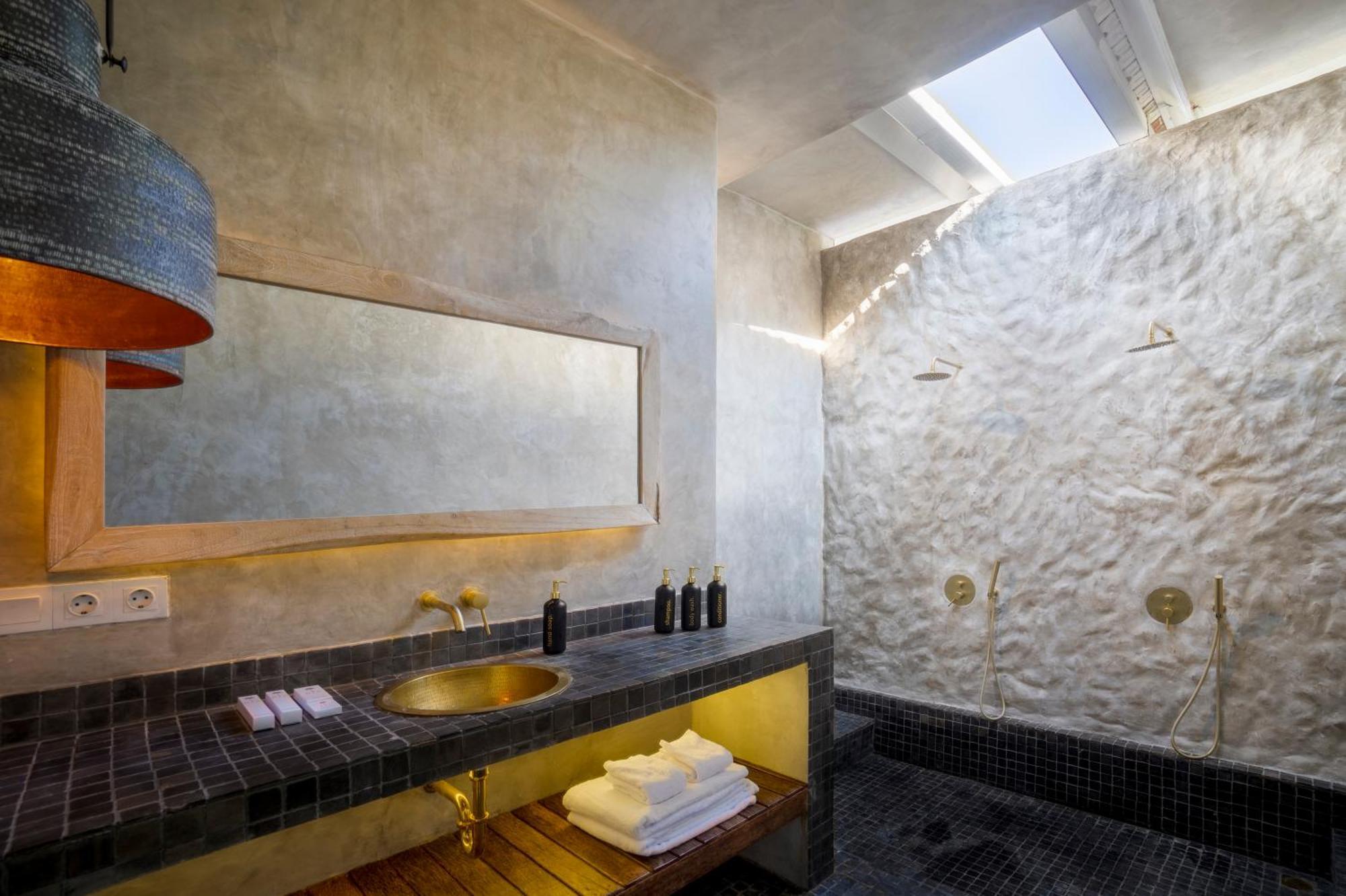 Ria Uluwatu, Tropical Chic Hotel 外观 照片